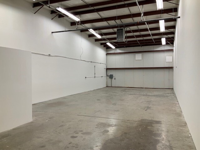 More Photos Of 73 Albe Dr, Newark Warehouse For Lease