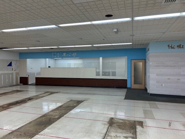 More Photos Of 395 Danforth Ave, Jersey City Unknown For Lease