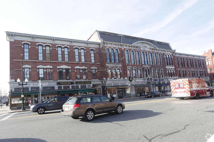 More Photos Of 2 Summer St, Natick Office For Lease