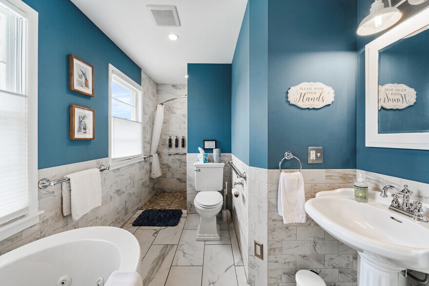 More Photos Of 371 Water St, Excelsior Hospitality For Sale