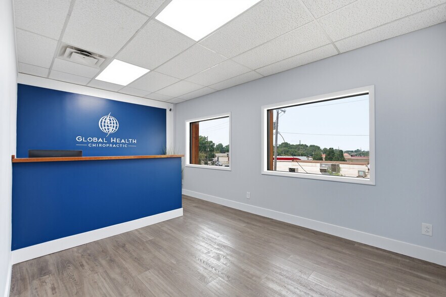More Photos Of 401 SW Ward Rd, Lee's Summit Loft Creative Space For Lease