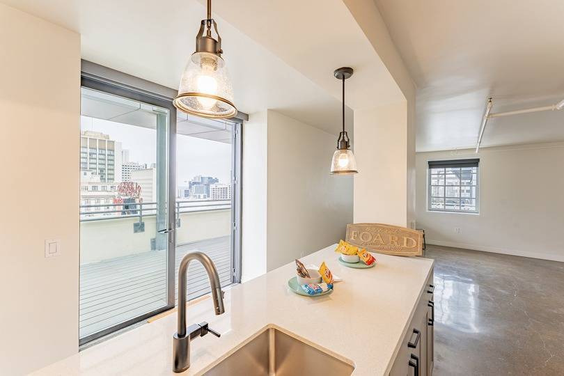 More Photos Of 1007 5th Ave, San Diego Apartments For Lease