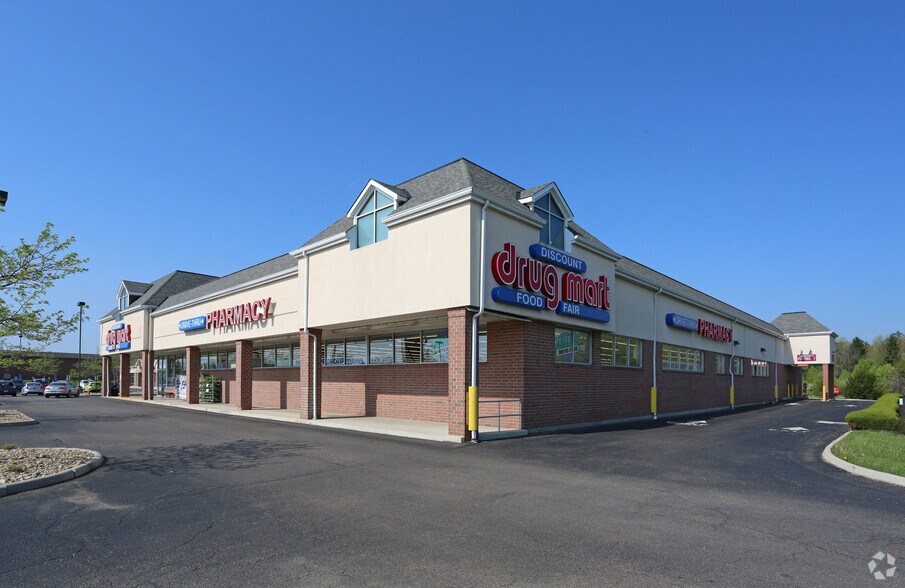 More Photos Of 5571-5599 N Hamilton Rd, Gahanna Storefront For Lease