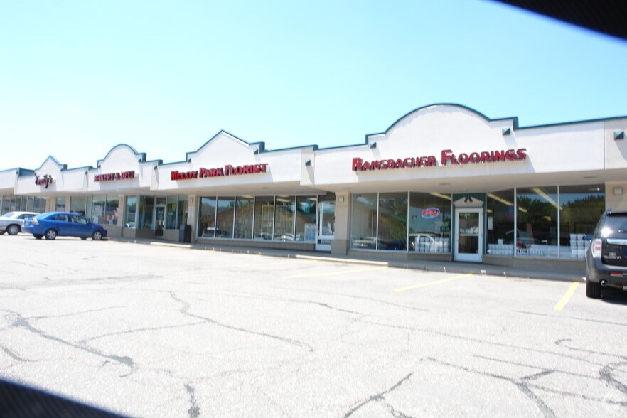 More Photos Of 1100-1214 Vermillion St, Hastings Freestanding For Lease