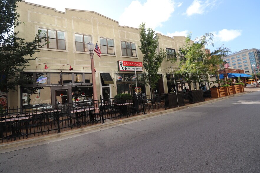 More Photos Of 10 S Euclid Ave, Saint Louis Storefront Retail Office For Lease
