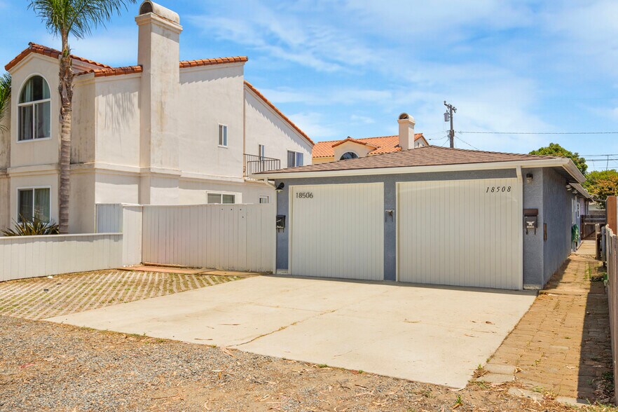 More Photos Of 18506 Kingsdale Ave, Redondo Beach Apartments For Sale