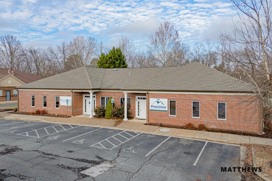 Primary Photo Of 210 Executive Center Pky, Fredericksburg Medical For Sale