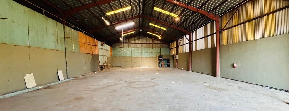 More Photos Of 2219 Fair Park Ave, Los Angeles Warehouse For Lease