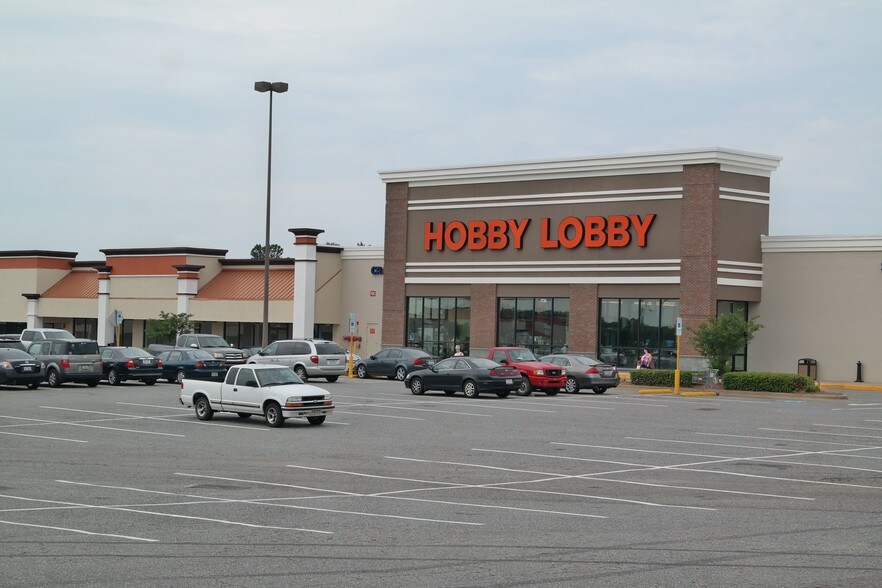 More Photos Of 1730 E Dixon Blvd, Shelby Unknown For Lease