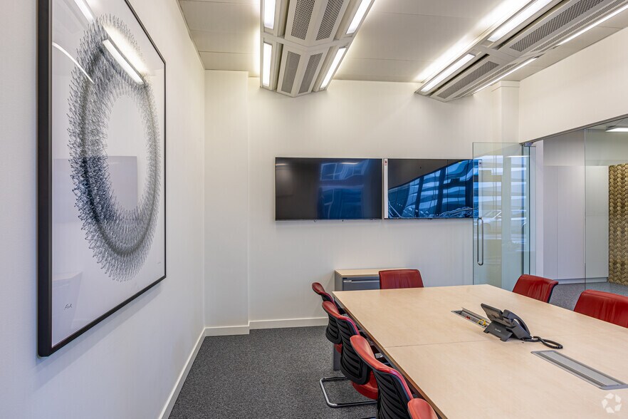 More Photos Of 55 Baker St, London Office For Lease
