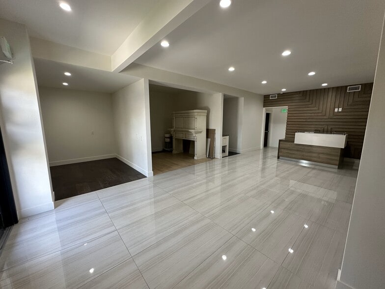 More Photos Of 1626 S Broadway, Santa Ana Medical For Sale