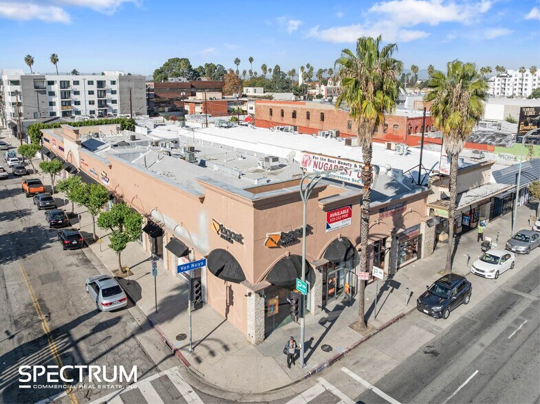 More Photos Of 6451-6453 Van Nuys Blvd, Van Nuys Storefront For Lease