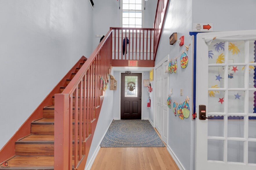 More Photos Of 14 Chisholm Trail Rd, Round Rock Schools For Sale