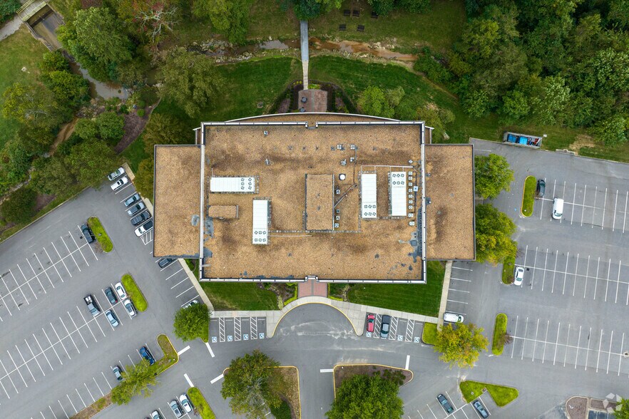 More Photos Of 7501 Boulder View Dr, North Chesterfield Unknown For Lease