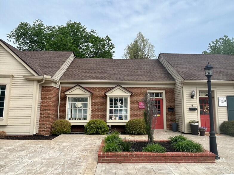 More Photos Of 614 Wooster Pike, Terrace Park Storefront Retail Office For Lease