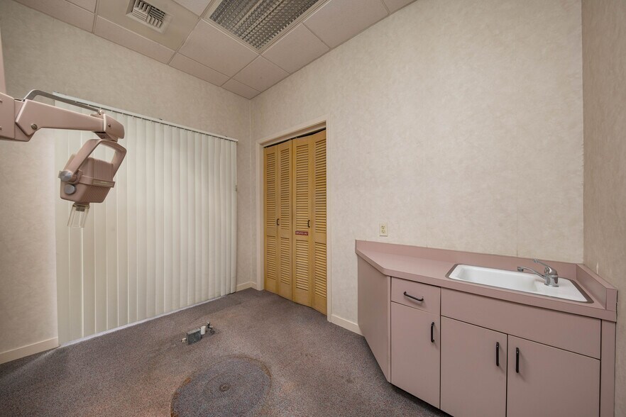 More Photos Of 756 Porter Ave, Stockton Medical For Sale