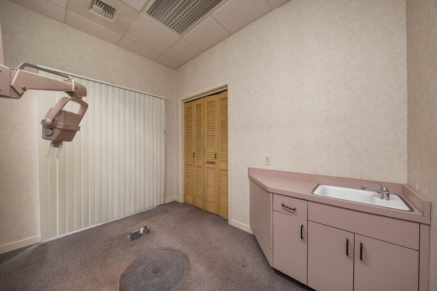 More Photos Of 756 Porter Ave, Stockton Medical For Sale