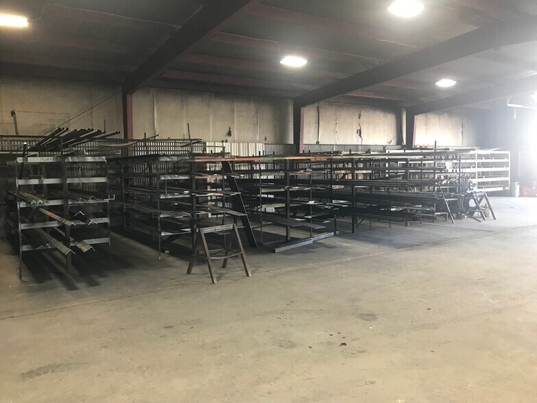 More Photos Of 510 S Federal Blvd, Riverton Industrial For Sale