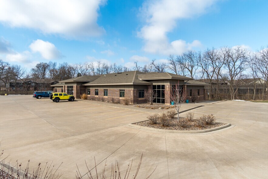 More Photos Of 814 S Main St, Holmen Medical For Lease