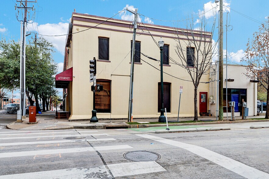 More Photos Of 1400 Congress St, Houston Office For Lease