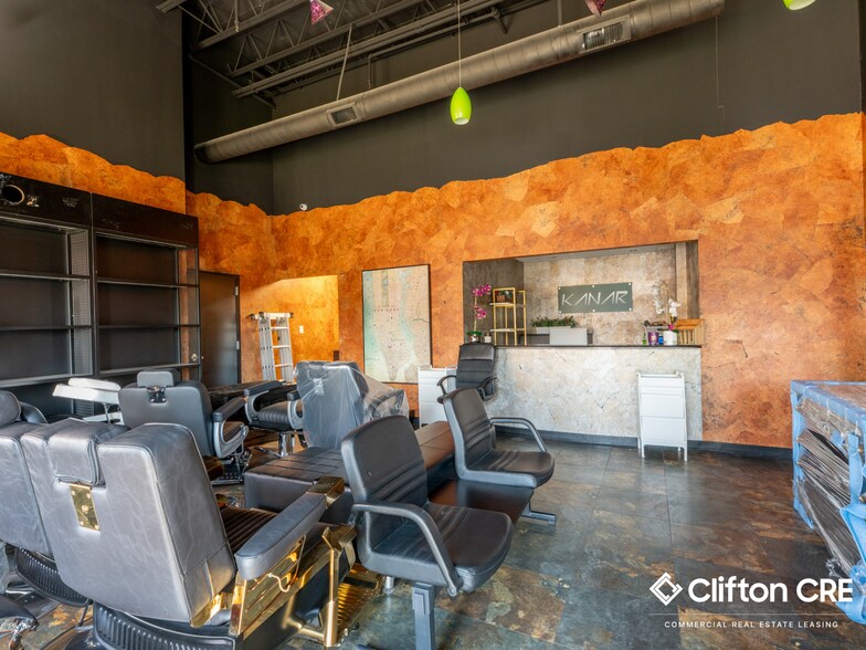 More Photos Of 1 Kero Rd, Carlstadt Showroom For Lease