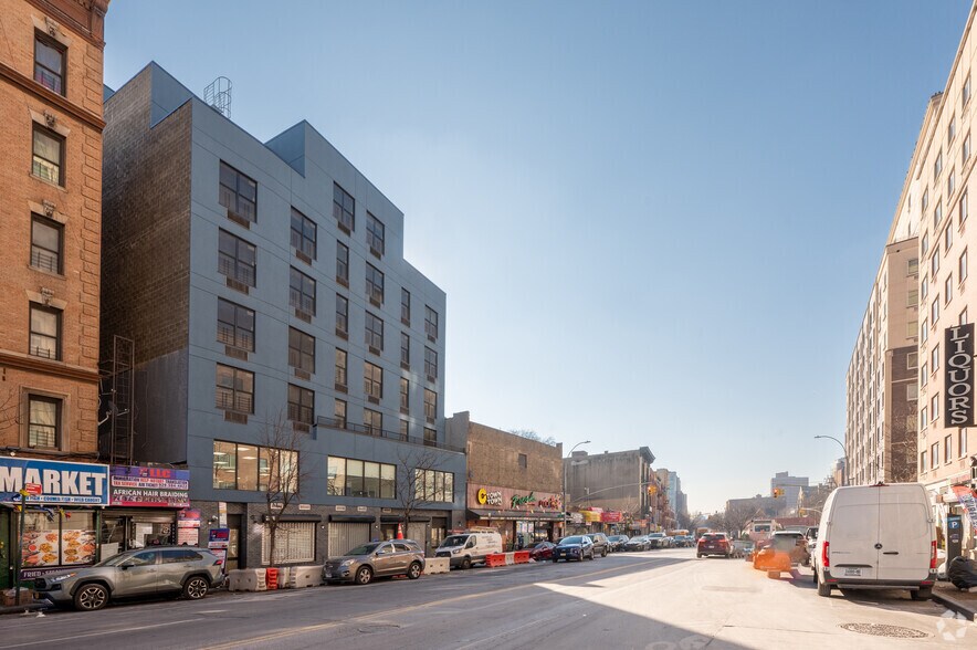 More Photos Of 3230 3rd Ave, Bronx Apartments For Lease