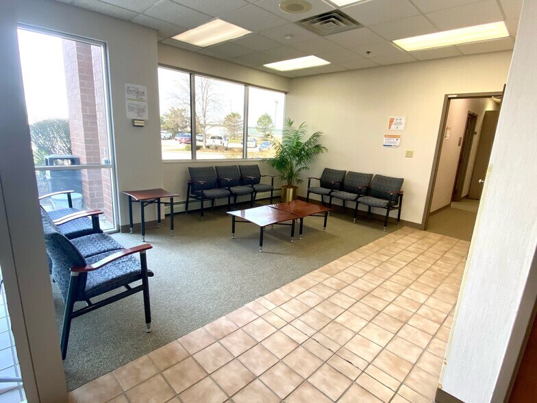 More Photos Of 2633 Campbell Rd, Sidney Office For Sale