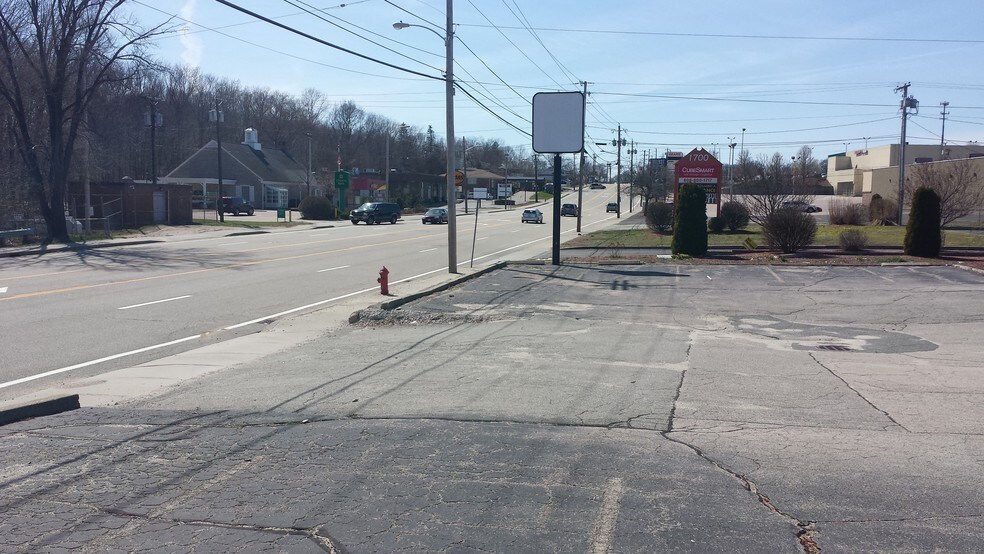 More Photos Of 1730 Diamond Hill Rd, Woonsocket Restaurant For Sale