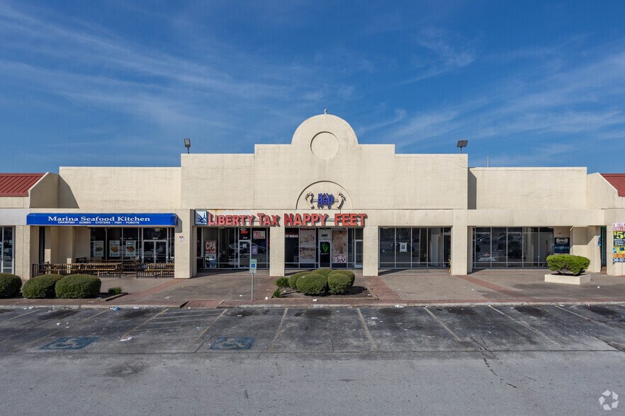 More Photos Of 11101 Fuqua St, Houston Unknown For Lease