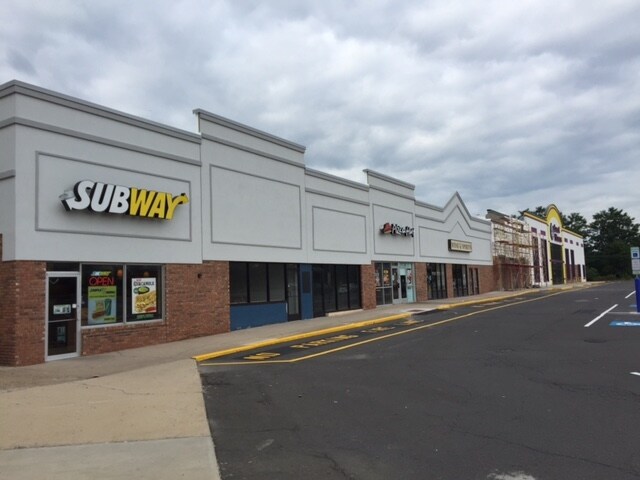 More Photos Of 227-229 Plaza Blvd, Morrisville Unknown For Lease