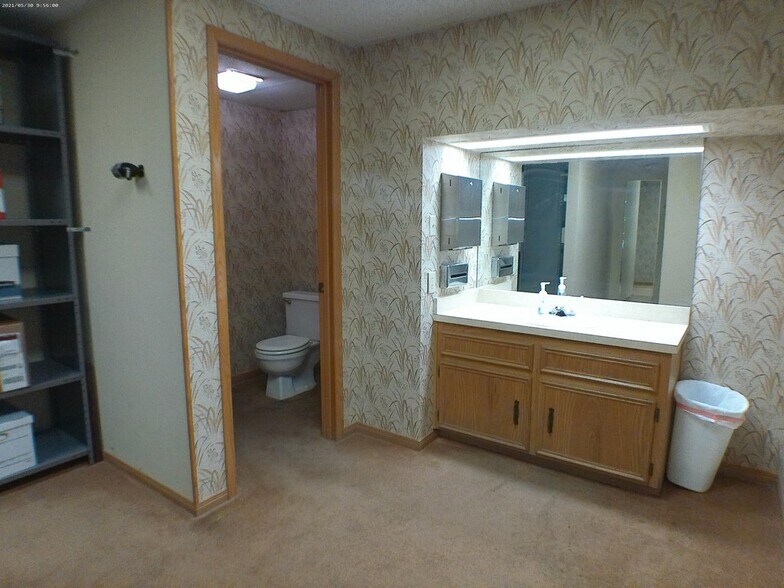 More Photos Of 603 N 8th St, Killeen Office For Sale