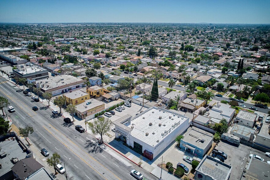 More Photos Of 3046 E Florence Ave, Huntington Park Freestanding For Sale