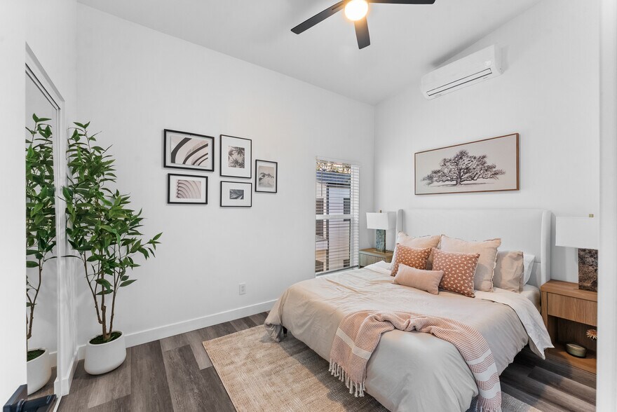 More Photos Of 832 Desty St, San Diego Apartments For Sale