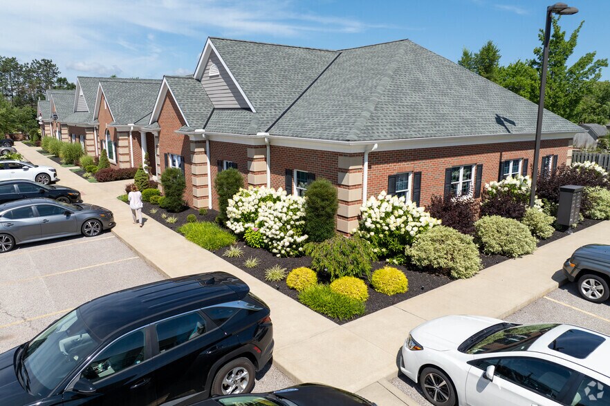 More Photos Of 2875 Center Rd, Brunswick Medical For Lease