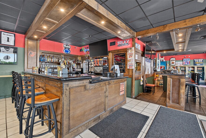 More Photos Of 204 Cumberland St, Lebanon Restaurant For Sale