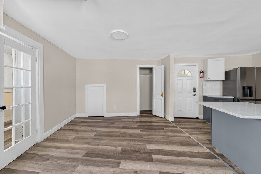 More Photos Of 328 Western ave, Albany Apartments For Sale