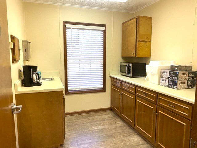 More Photos Of 503 S Railroad Ave, Twin City Medical For Lease