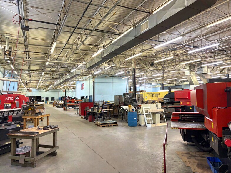 More Photos Of 4 Cabot Rd, Hudson Light Manufacturing For Sale