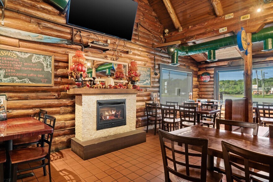 More Photos Of 1302 Monmouth Rd, Mount Holly Storefront Retail Office For Lease