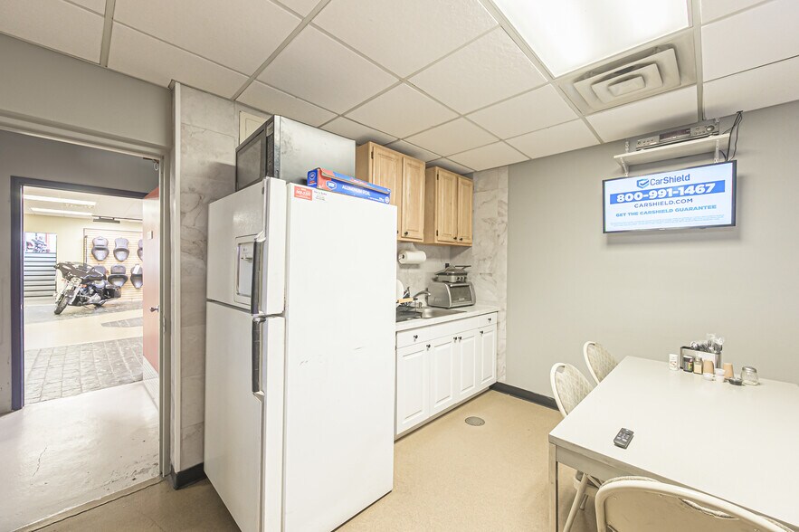 More Photos Of 219 E White Horse Pike, Galloway Health Club For Sale