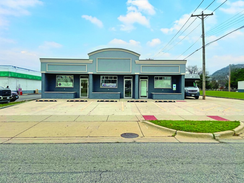 Primary Photo Of 421 S Addison Rd, Addison Showroom For Sale