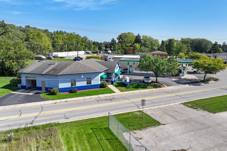 More Photos Of 1231 Grant St, Lake Geneva Convenience Store For Sale