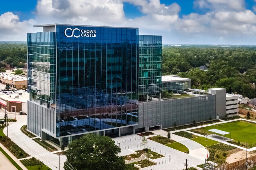 More Photos Of 8020 Katy Fwy, Houston Office For Lease