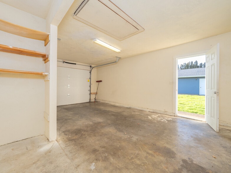 More Photos Of 1581 James St, Woodburn Multifamily For Sale