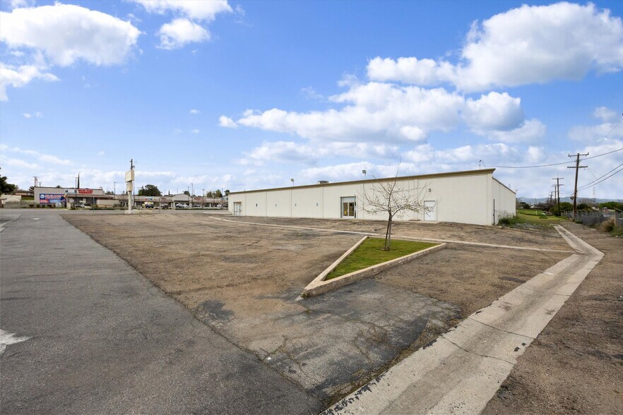 More Photos Of 6701 Niles St, Bakersfield Daycare Center For Sale