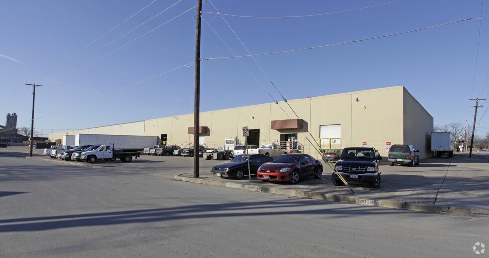 More Photos Of 3400-3446 May St, Fort Worth Warehouse For Lease