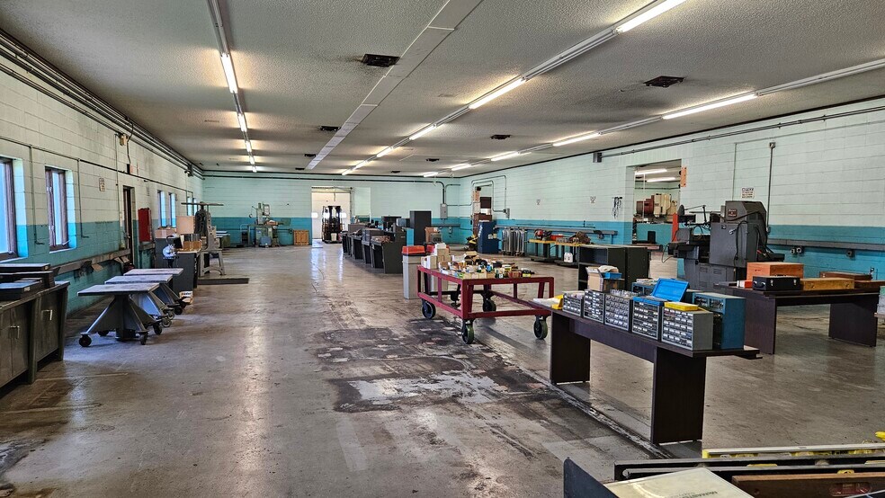 More Photos Of 16771 S 15th St, Galesville Warehouse For Sale