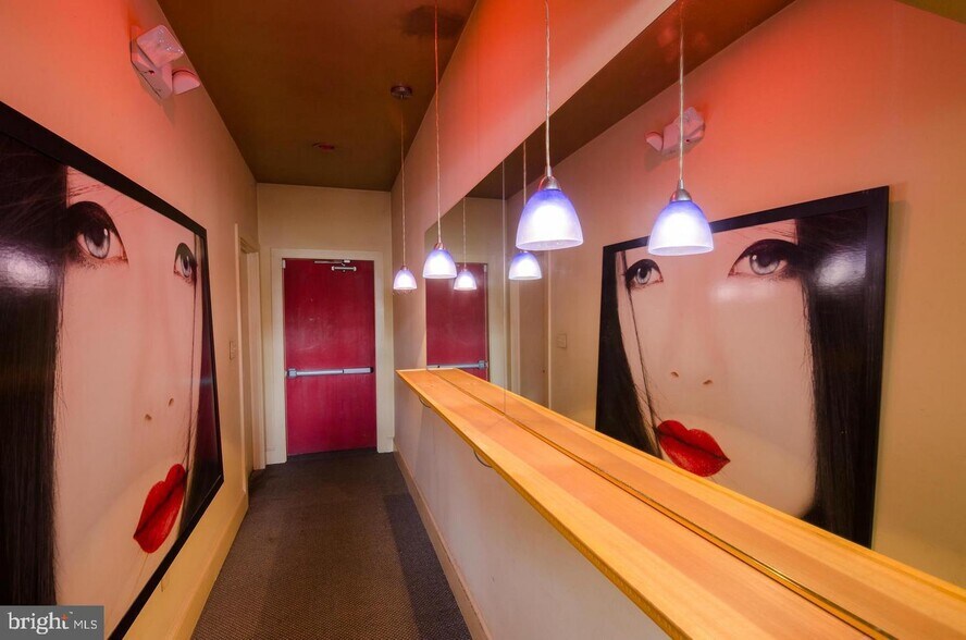 More Photos Of 201 E German St, Shepherdstown Storefront For Sale