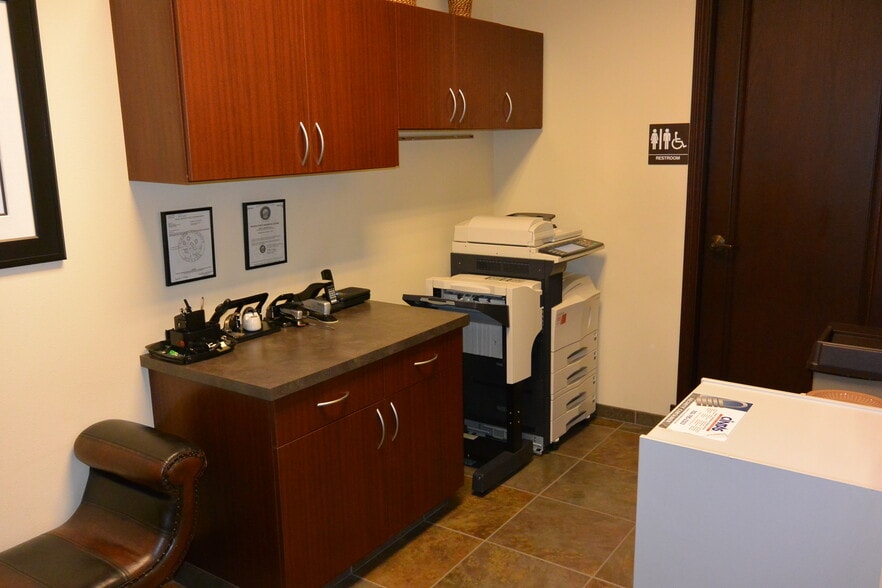 More Photos Of 1880 E Warm Springs Rd, Las Vegas Loft Creative Space For Sale