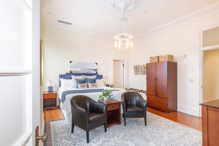 More Photos Of 423 Seminary St, Napa Specialty For Sale